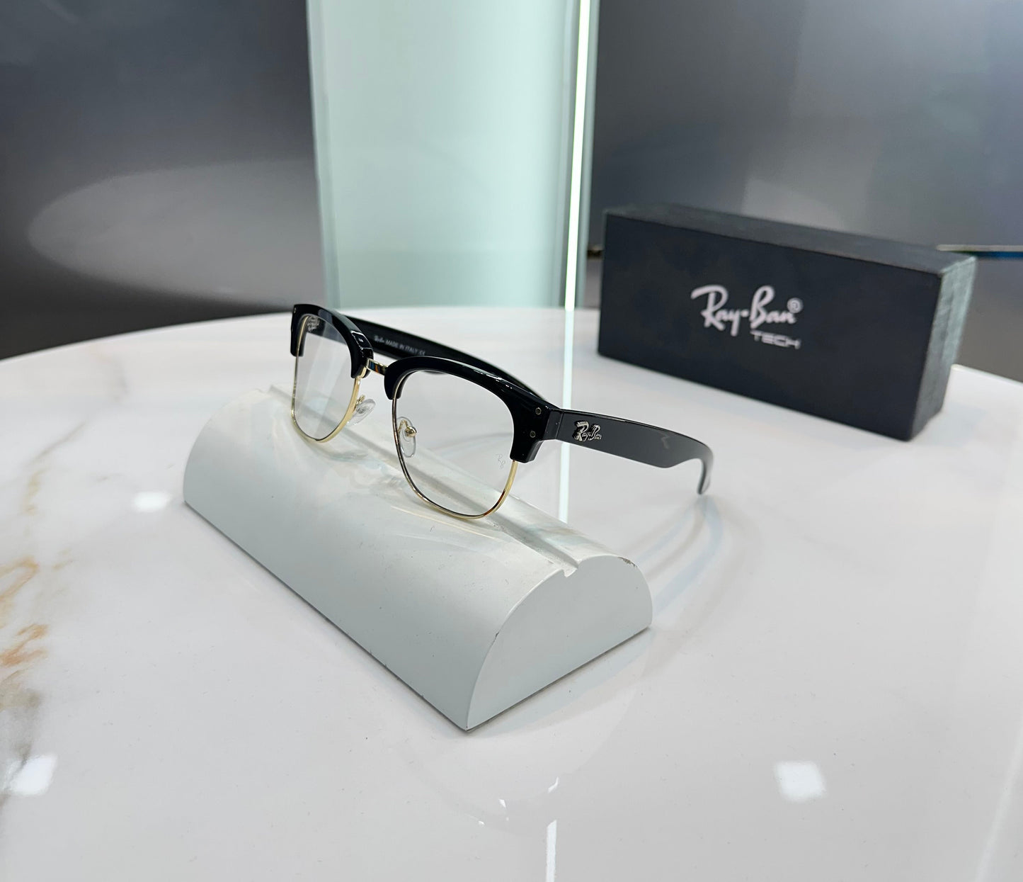 Rayba n 504 Glass Ultimate Luxury Shade With Origin al Packaging