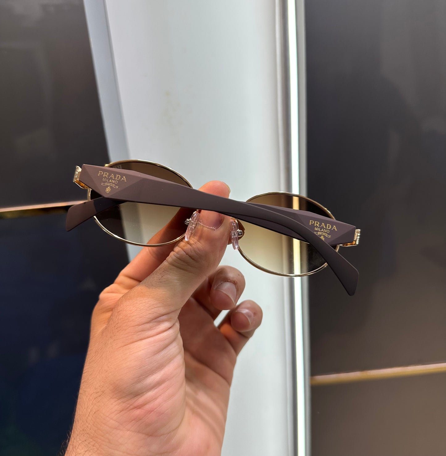 Prad a Gold Brown 691 Ultimate Luxury Shade With Original Packaging